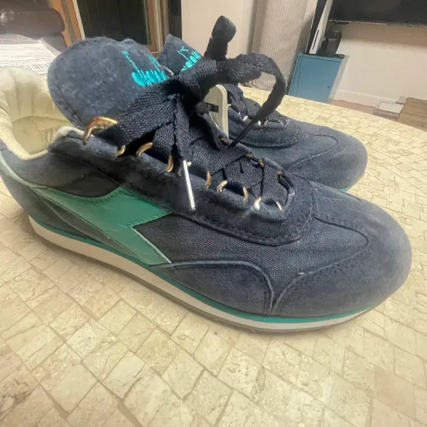 [BUNJANG] Diadora Heritage Equipe Stone Washed Sneakers 215mm / 디아도라 헤리티지 이큅 스톤워시 215mm 미착용