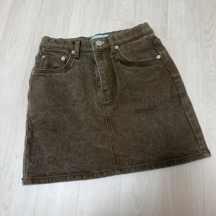 [BUNJANG] Faye Jade Brown Cotton Denim Skirt - Size S / 페일제이드 브라운 코튼 데님 스커트 s
