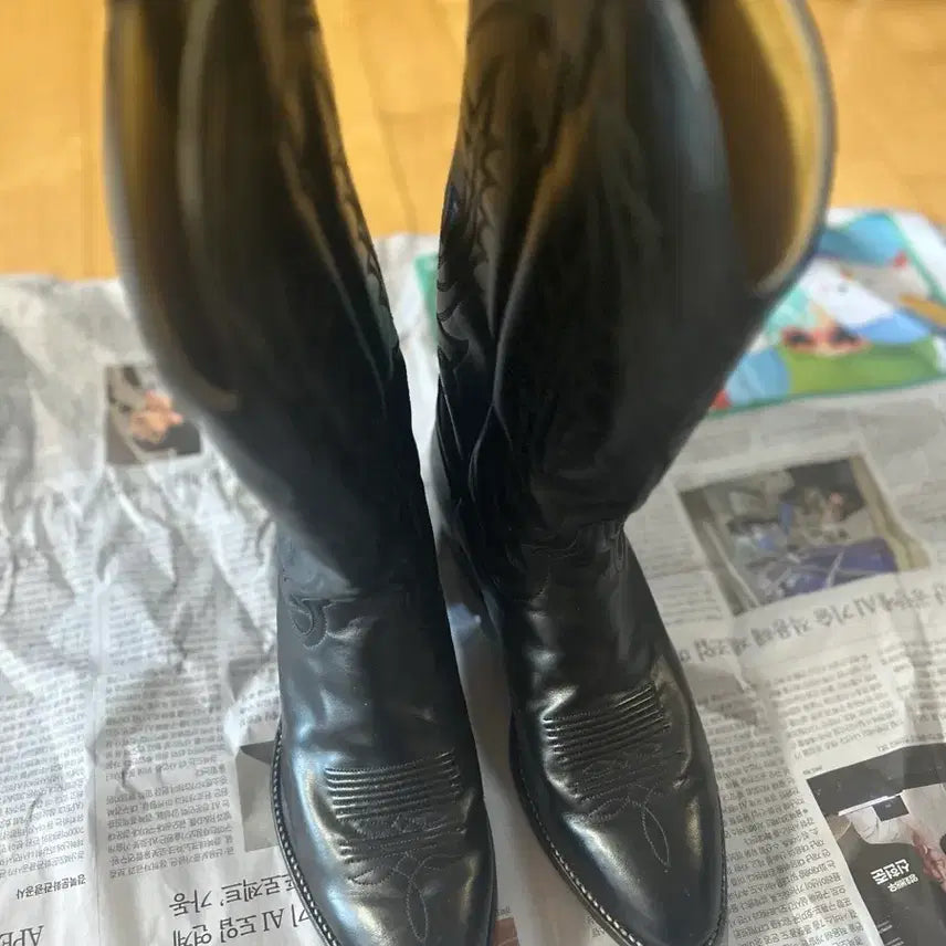 [BUNJANG] Tonirama Western Boots / 토니라마 웨스턴 부츠 [265]