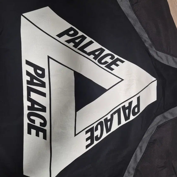[BUNJANG] Palace Sport Shell Crewneck Black / [M]팔라스 스포츠 쉘 크루넥 블랙 팝니다
