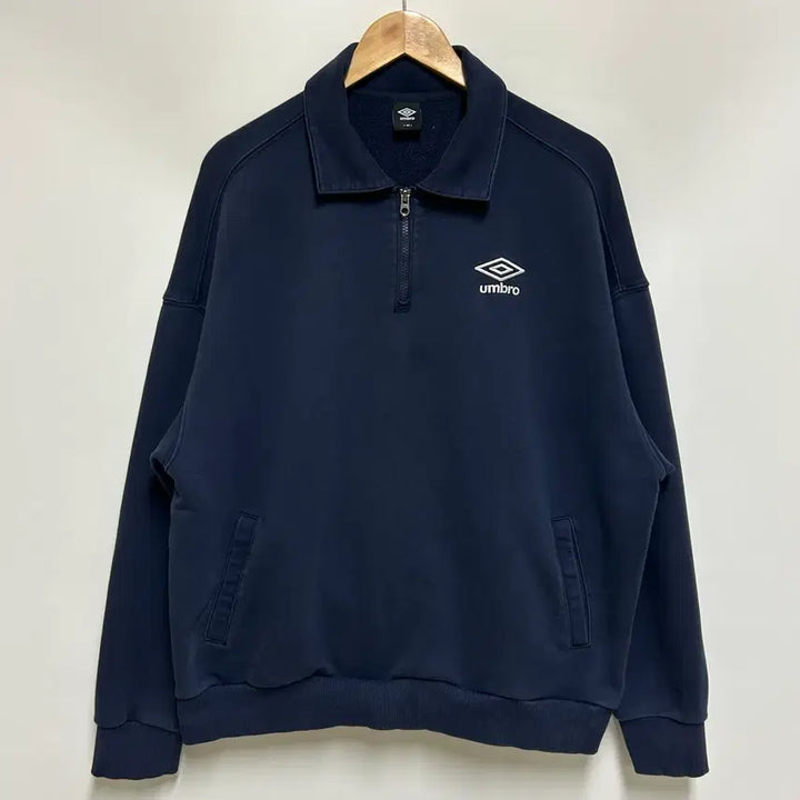 [BUNJANG] Umbro Half-Zip Polo Sweatshirt / [남자-100]엄브로 하프집 폴로 맨투맨 스웨트셔츠