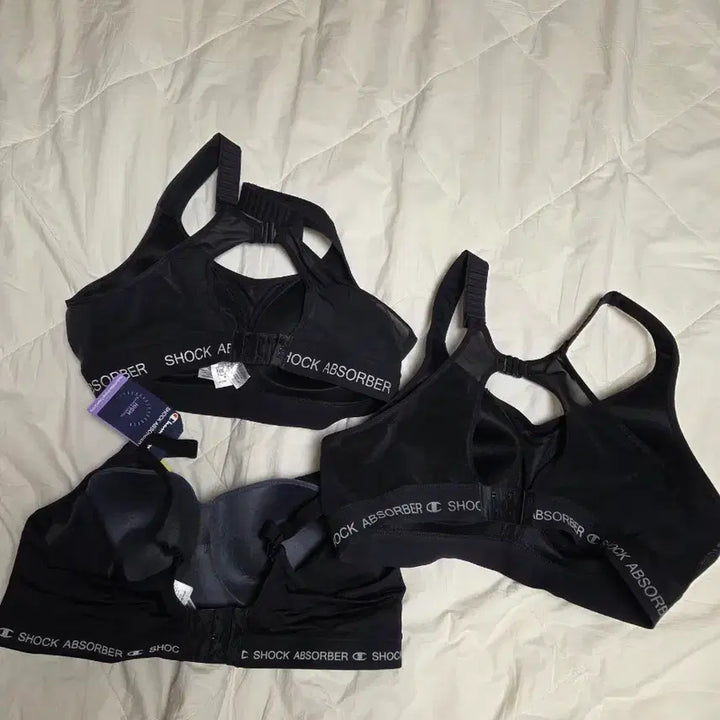[BUNJANG] Shock Absorber Sports Bra (85B x2, 95B x1) / 쇼크업소버 85B 두 개 95B 한 개 개당 25000