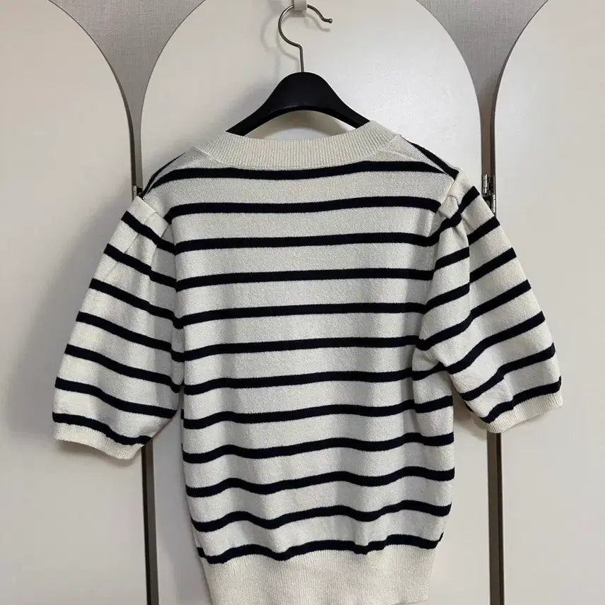 [SOLD OUT] 온앤온스트라이프 반팔 가디건 55 상태넘좋아요