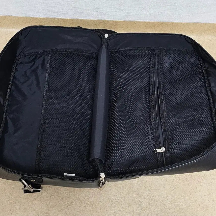 [BUNJANG] Heart Point Black Tote Bag Shoulder Bag / 하트 포인트 블랙 토트백 숄더백