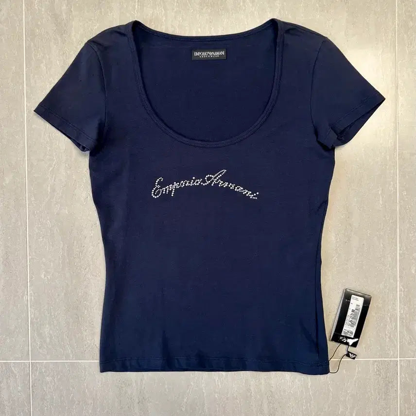 [BUNJANG] Emporio Armani Cubic Logo T-Shirt Navy S / (새상품) 엠포리오 아르마니 큐빅로고 반팔티 (네이비,S)
