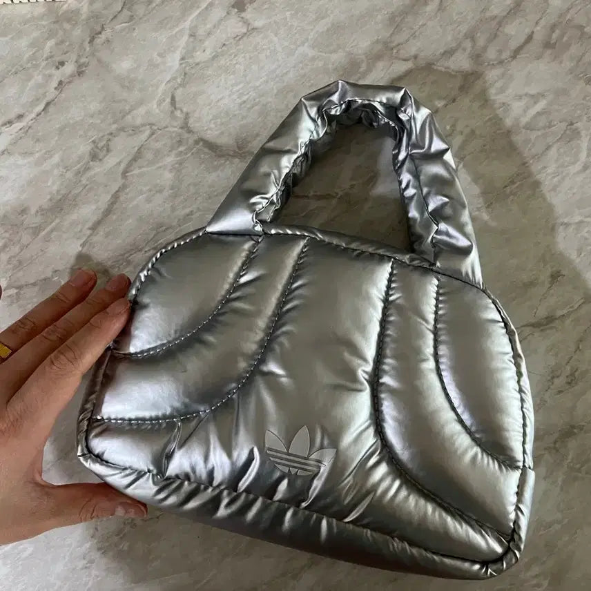 [BUNJANG] Adidas Silver Bag / 아디다스가방