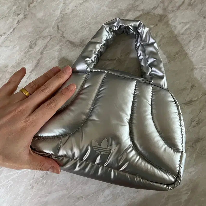 [BUNJANG] Adidas Silver Bag / 아디다스가방