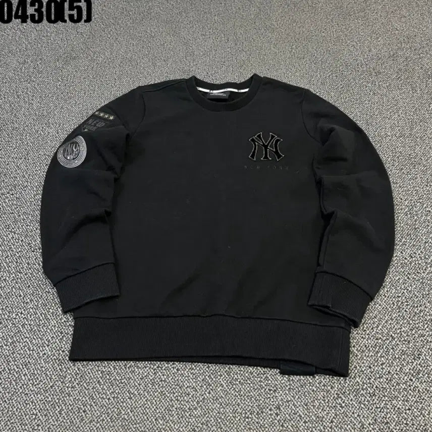 [BUNJANG] MLB New York Yankees Black Sweatshirt T-Shirt / MLB 뉴욕 양키스 블랙 맨투맨 티셔츠