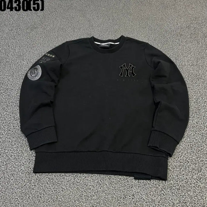[BUNJANG] MLB New York Yankees Black Sweatshirt T-Shirt / MLB 뉴욕 양키스 블랙 맨투맨 티셔츠