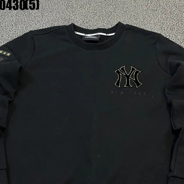 [BUNJANG] MLB New York Yankees Black Sweatshirt T-Shirt / MLB 뉴욕 양키스 블랙 맨투맨 티셔츠