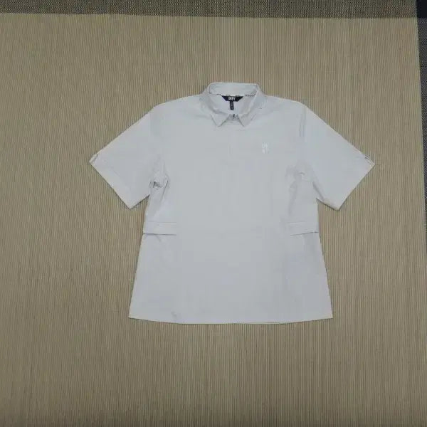 [BUNJANG] DKNY Golf Unisex Cooling Half-Zip T-Shirt (Size M) / (M) DKNY GOLF 공용 냉감 반집업 티셔츠