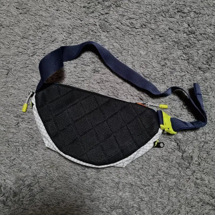 [BUNJANG] JanSport x HUF Collaboration Sling Bag Waist Bag / 잔스포츠 허프 huf 슬링백 웨이스트백 힙색 가방
