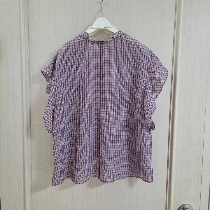 [SOLD OUT] 온앤온 체크 프릴블라우스
