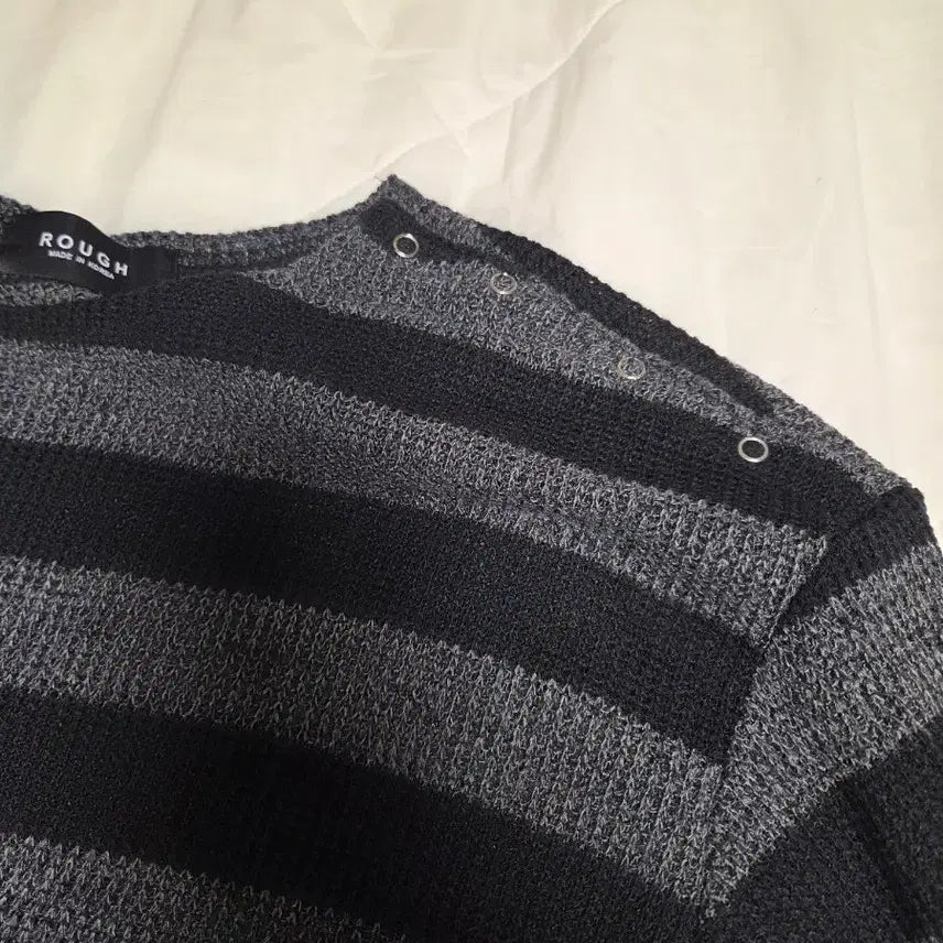 [BUNJANG] Stripe Knit Top (Off-the-Shoulder) / 예쁜 스트라이프 여름재질 니트옷(오프숄더 가능)