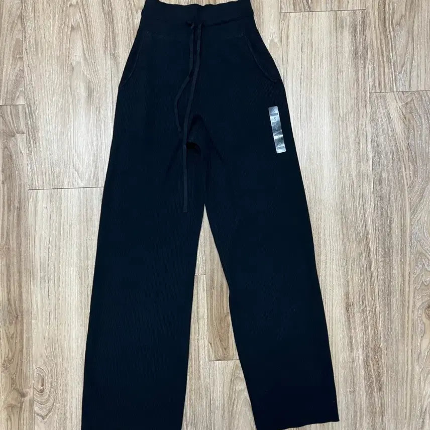[BUNJANG] Uniqlo Washable Knit Ribbed Pants / (새상품) 유니클로 워셔블 니트 리브드 팬츠 S