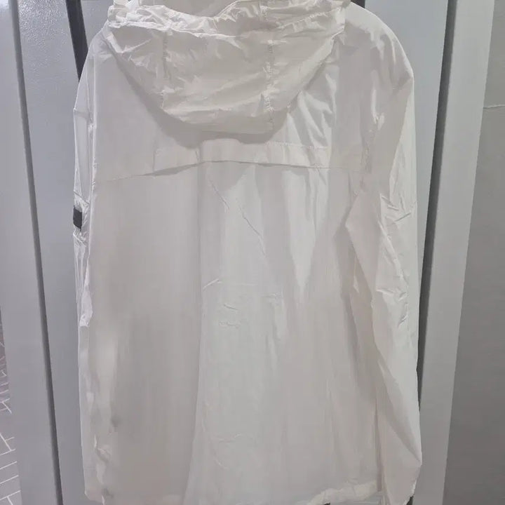 [BUNJANG] National Geographic White Windbreaker Jumper XL / 내셔널지오그래픽  바람막이 점퍼