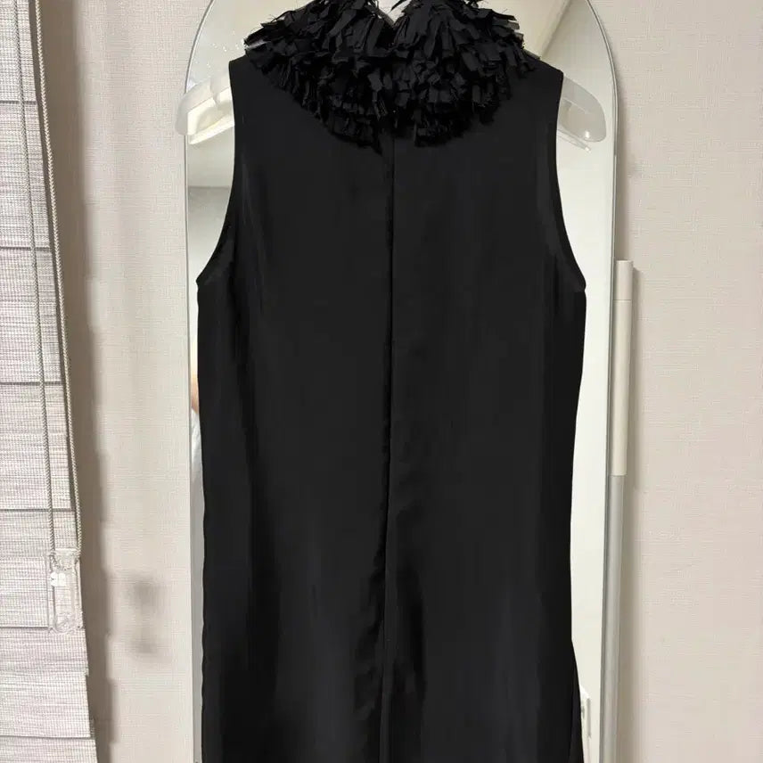 [BUNJANG] Recto Neck Point Blouse / 렉토 넥 포인트 블라우스