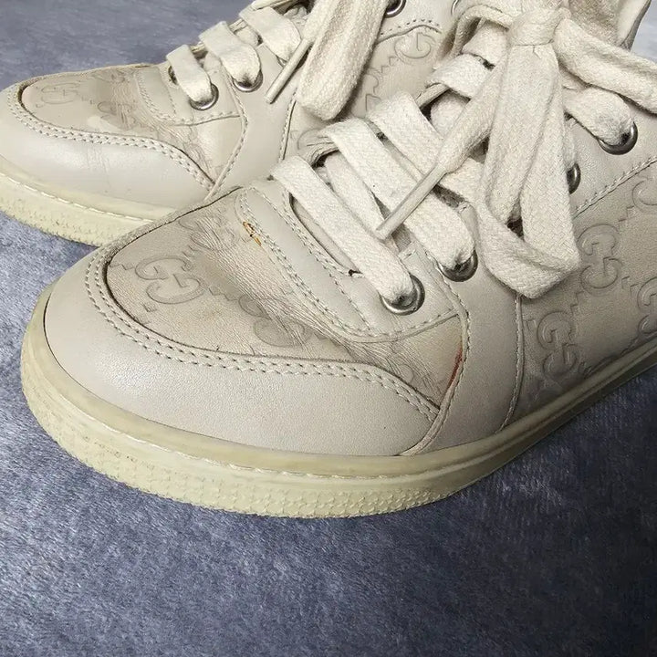 [BUNJANG] Gucci GG Embossed Low-Top Sneakers (Ivory / Size 36) / 정품] 구찌 GG 엠보스 로우탑 스니커즈 (아이보리 / 36사이즈)
