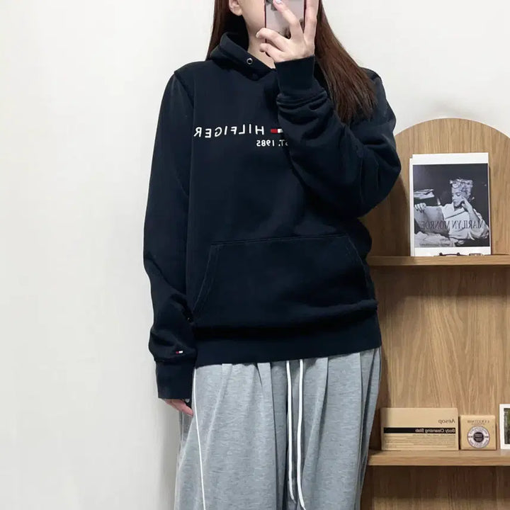 [BUNJANG] Tommy Hilfiger Black Big Logo Fleece Hoodie M / [정품] 타미 블랙 빅로고 기모 후드티 [ M ]