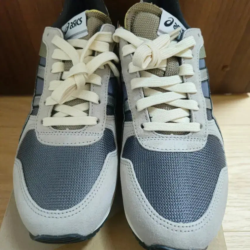 [SOLD OUT] [새상품]12만원 235-240 아식스 운동화 스니커즈 나이키 뉴발란스
