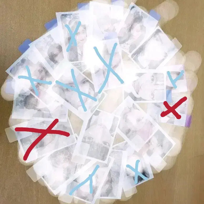 [SOLD OUT] 아이브 랜덤포카 팔아요. 시세킹 얼빡 이불 등 보유중