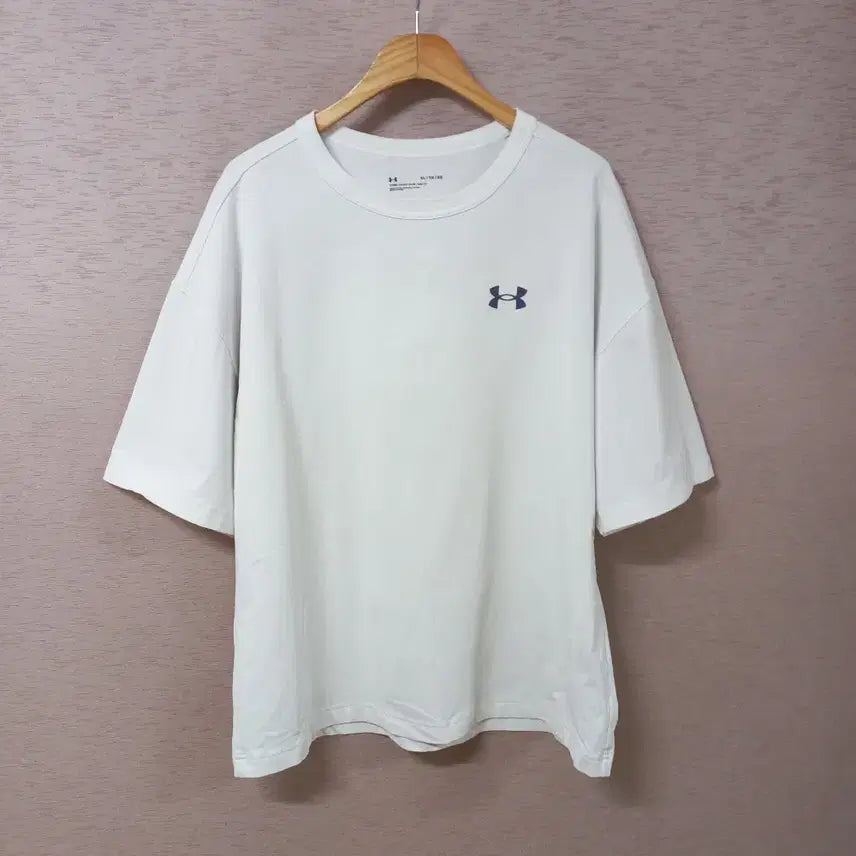 [BUNJANG] Under Armour White Printed T-Shirt Men&