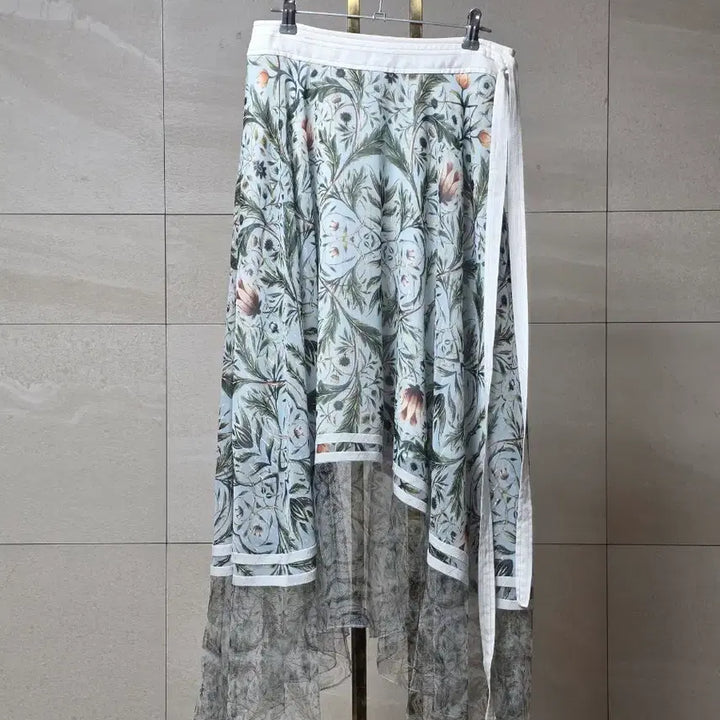 [BUNJANG] Misha x V&amp;A William Morris Botanical Print Asymmetric Mesh Layered Skirt / 20 미샤 x V&amp;A