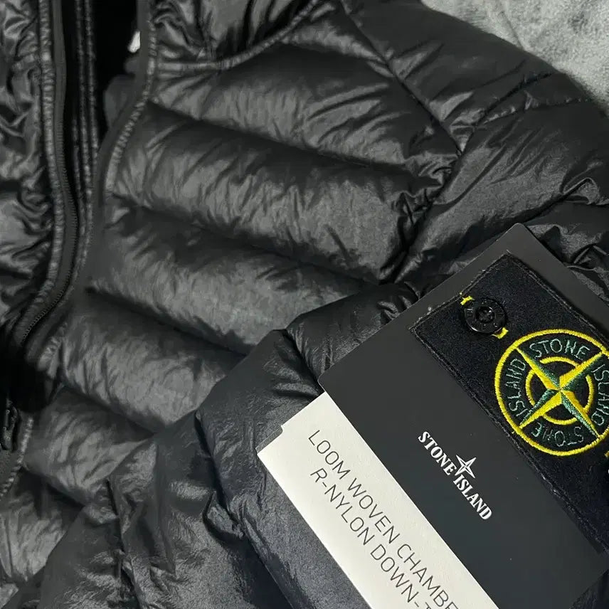 [BUNJANG] Stone Island 24FW Room Woven Lightweight Down Jacket Black M / [m] 24fw 스톤아일랜드 룸우븐 경량패딩 블랙