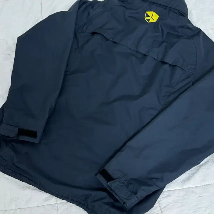 [SOLD OUT] 나이키 바르샤 스톰핏 바람막이 미디움
