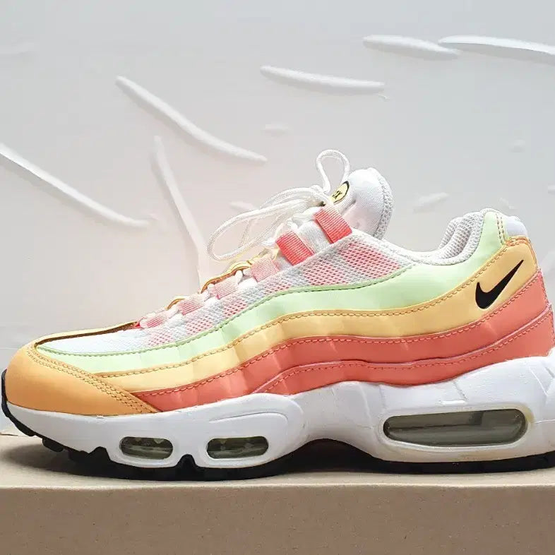 [BUNJANG] Nike Air Max 95 Melon Tint Sneakers / 나이키 에어맥스95 멜론틴트 운동화 240
