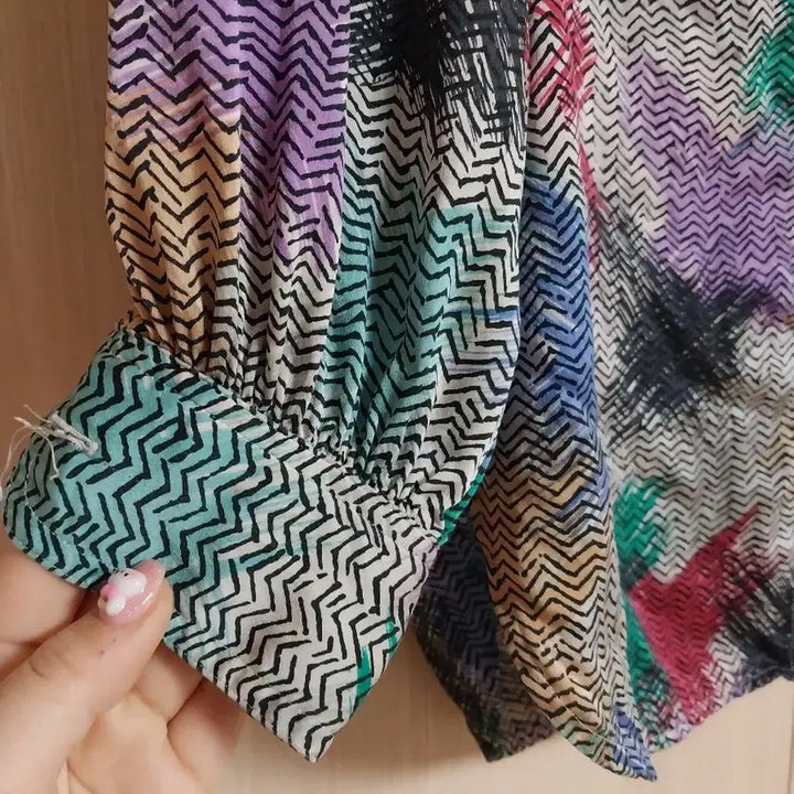 [SOLD OUT] 빈티지 패턴 블라우스 셔츠 66 날씬77