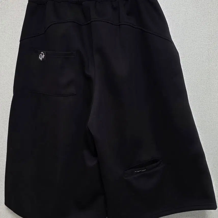 [BUNJANG] Bermuda Shorts Black / 버뮤다 반바지 블랙 (새상품) 55~77사이즈