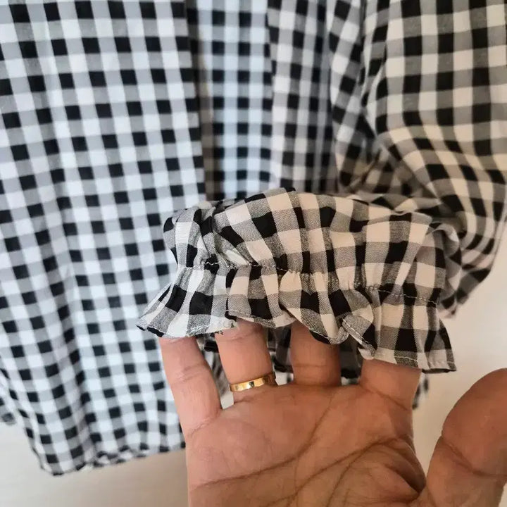 [BUNJANG] Plus Size Long Sleeve Gingham Blouse with Frill Collar / 빅사이즈 체크 깅엄 블라우스 긴팔 프릴 카라