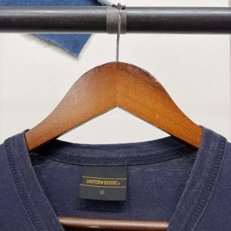 [BUNJANG] Uniform Bridge Whale Embroidery Short Sleeve T-Shirt Size 105 / (105) 유니폼브릿지 캐주얼 고래 자수 반팔 티