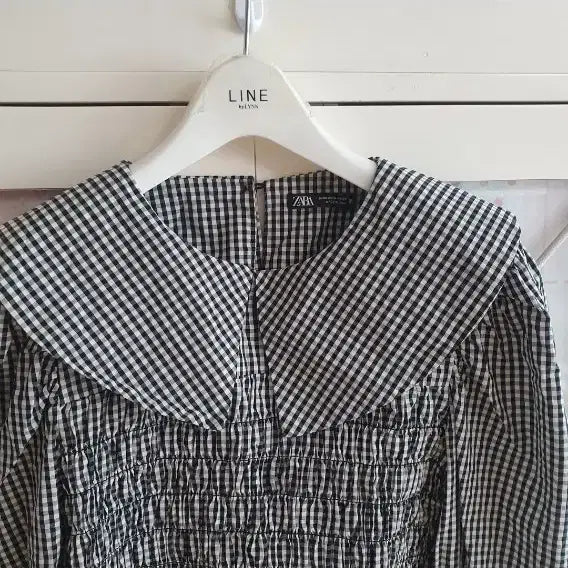 [BUNJANG] Zara Check Shirring Blouse Puff Sleeve / 자라 체크 셔링 블라우스 퍼프소매/55-정66