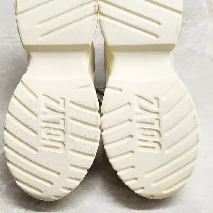 [BUNJANG] Aggliz Sneakers / 어글리즈 운동화