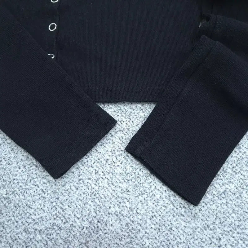 [BUNJANG] Black Up Cropped Long Sleeve T-Shirt / 블랙업 크롭 긴팔티 | B