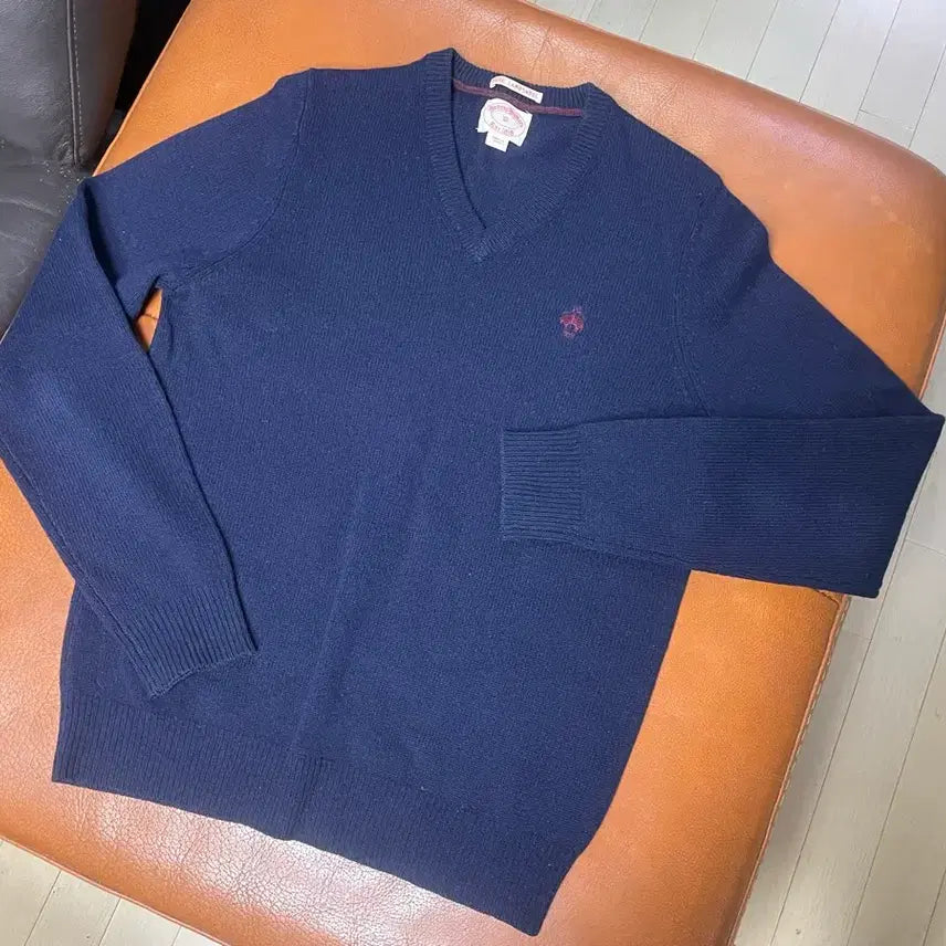 [SOLD OUT] 브룩스브라더스 네이비 브이넥 니트