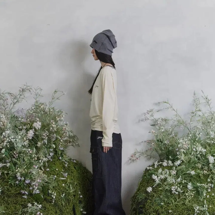 [BUNJANG] Songi Songi X Tansan Magnesium Logo Drape Beanie (Charcoal) / 송이송이X탄산 마그네슘 로고 드레이프 비니 (차콜)