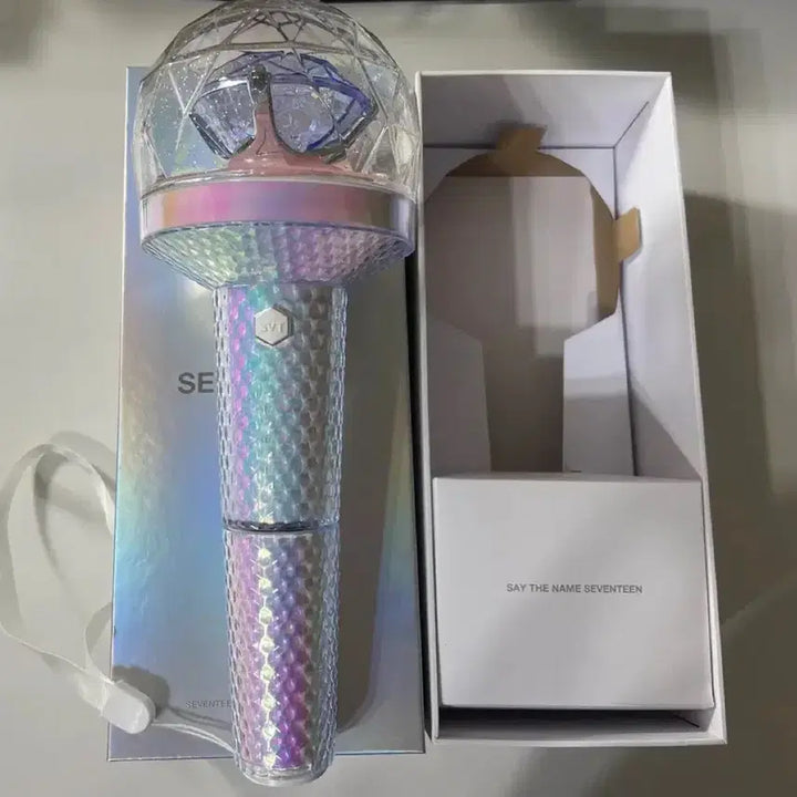 [BUNJANG] SEVENTEEN Official Lightstick Carat Bong Ver.2 / 세븐틴 응원봉 뉴럿봉 캐럿봉 버전2 ver.2