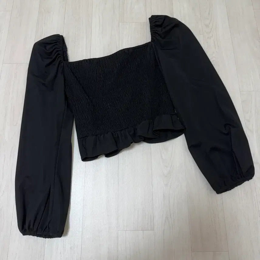 [BUNJANG] Pale Jaded C+S Blouse Black (Old Version) / 페일제이드 c+s 블라우스 블랙 (구버전)