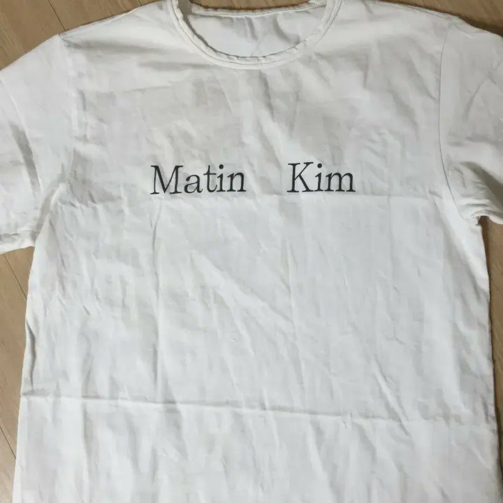[BUNJANG] Matinkim Logo White Short Sleeve T-Shirt / 마뗑킴 로고 흰색 반팔 티셔츠