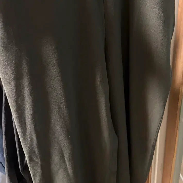 [BUNJANG] Khaki Wide Leg Slacks / 카키색 여성바지