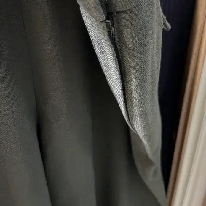 [BUNJANG] Khaki Wide Leg Slacks / 카키색 여성바지