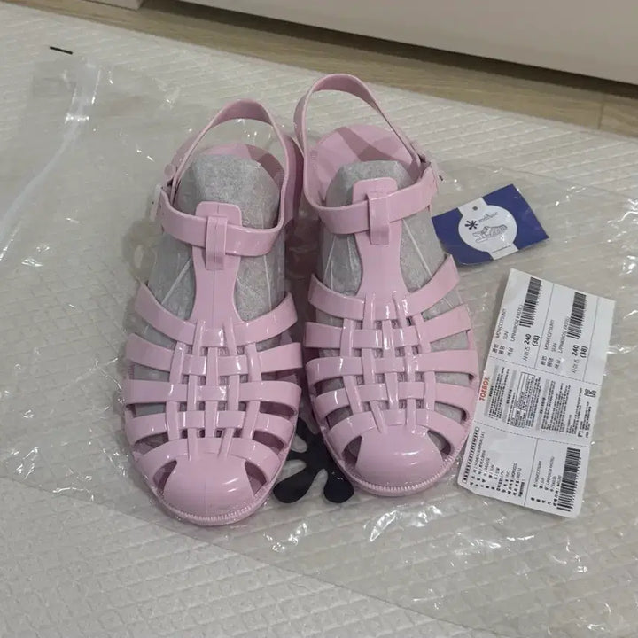 [BUNJANG] Pastel Pink Jelly Sandals - Size 240 (New) / 젤리샌들 핑크 240 새상품