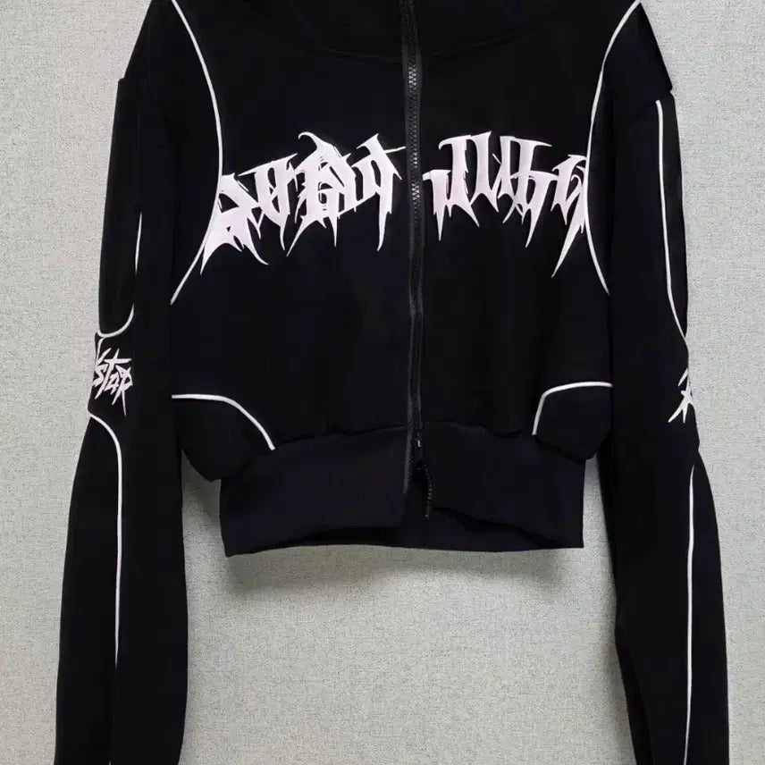 [BUNJANG] Cropped Hooded Zip-Up Sweatshirt (New) Size S / 크롭 후드 집업 (새상품) S사이즈