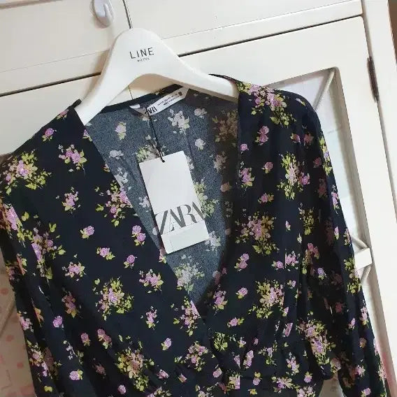 [BUNJANG] Zara Floral Pattern Blouse (Size 55) / 자라 플라워 패턴 블라우스/55 새상품
