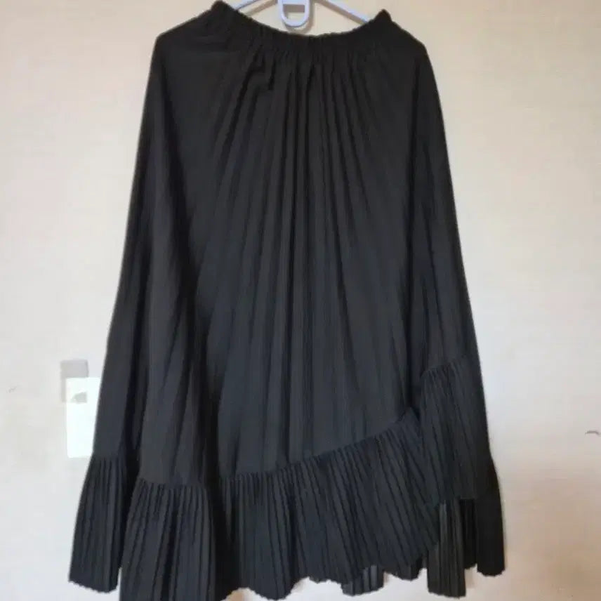 [BUNJANG] Black Pleated Tiered Long Skirt / 검정색 플리츠 캉캉 스커트