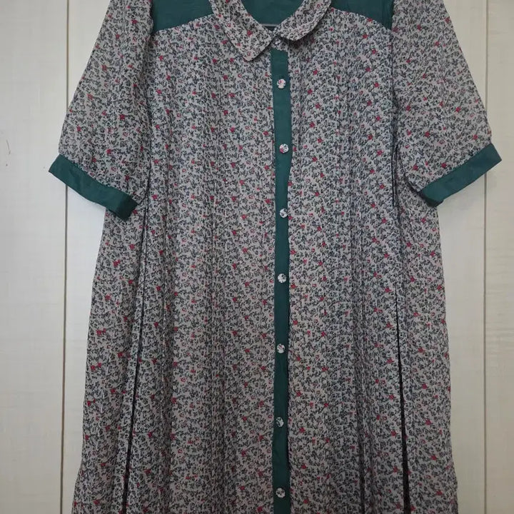 [SOLD OUT] 기비 (givy)블라우스 55사이즈