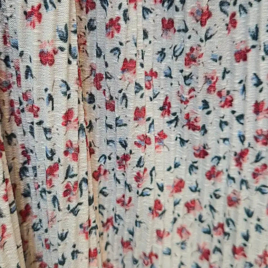 [BUNJANG] Floral Pattern Pleated Wide Leg 7/10 Length Pants / 플라워 패턴 플리츠 와이드 팬츠 7부